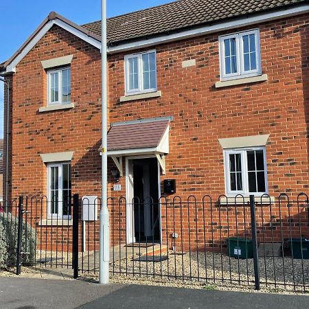 Stunning Large Detached Gloucester, 4 Beds, 3 Bedroom, 2 Bathroom Property, Nr Chelt, The Docks And Quays Sleeps 6 Exterior foto